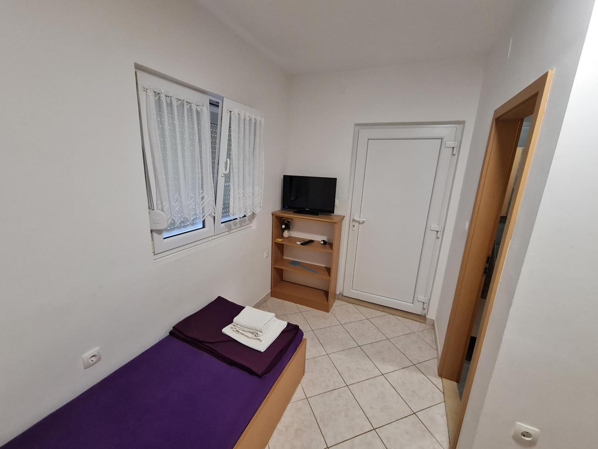 Apartmani Smiljanic Starigrad Paklenica Bilik gambar