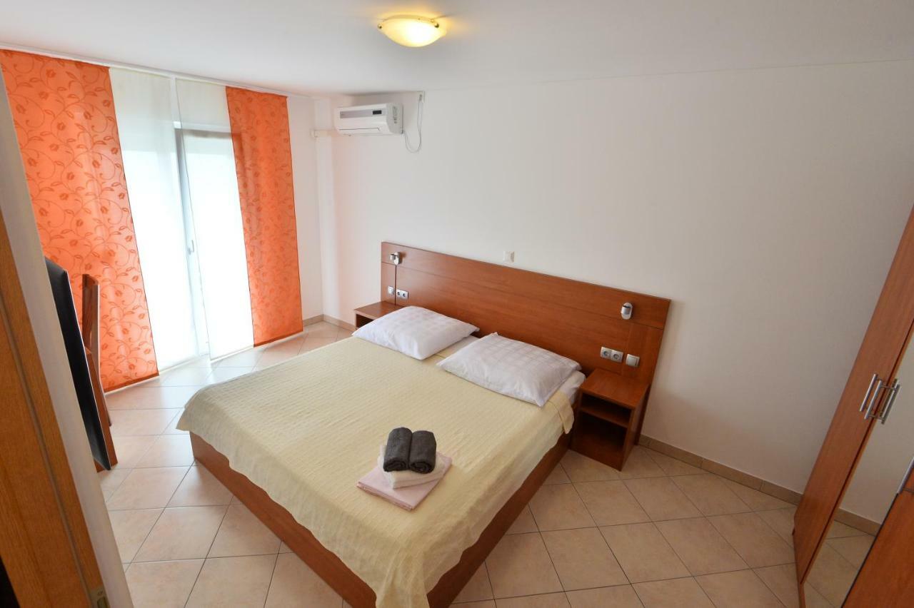 Apartmani Smiljanic Starigrad Paklenica Luaran gambar